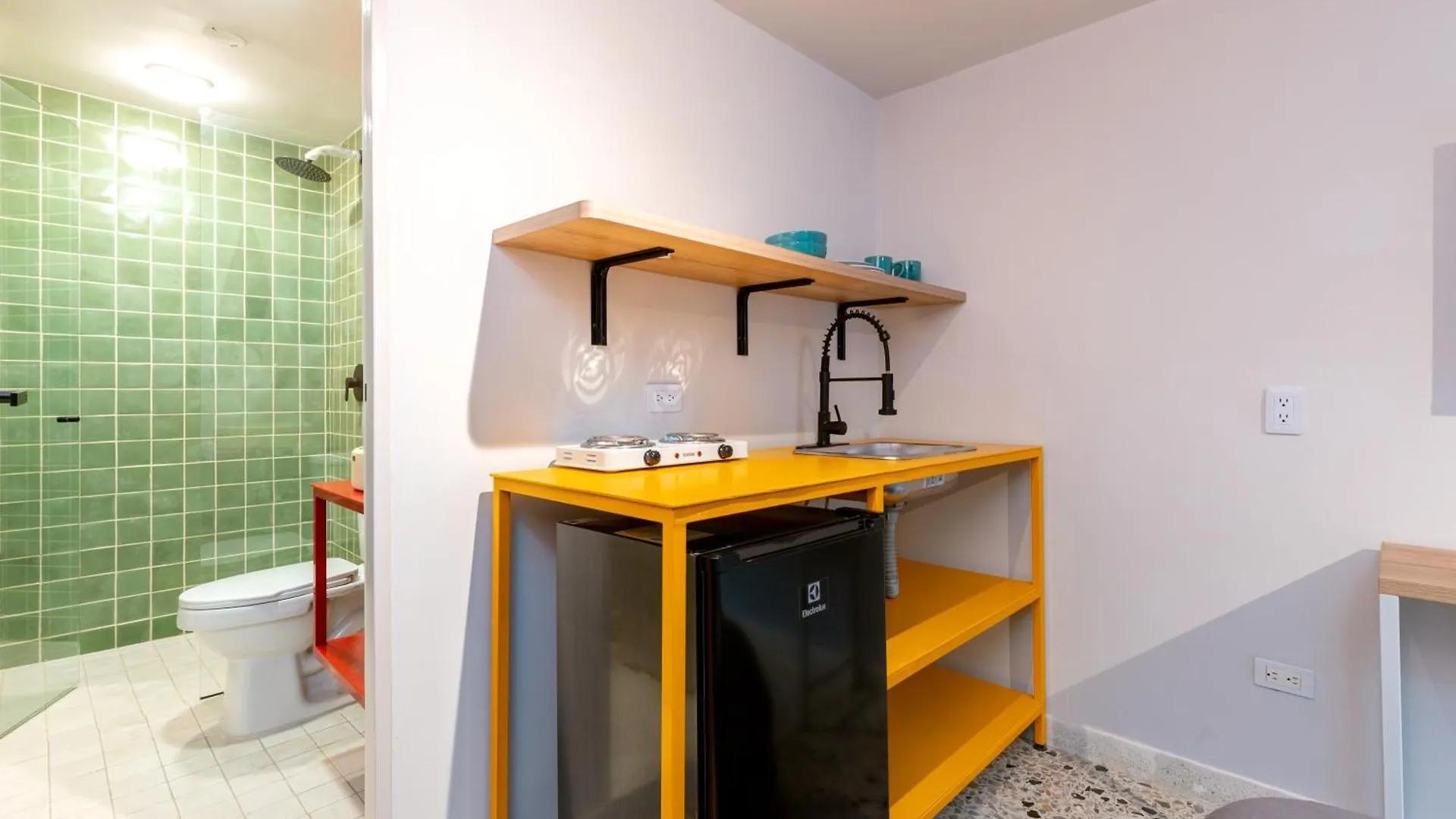 Apartamento Con Balcon, El Poblado Apartment Medellin