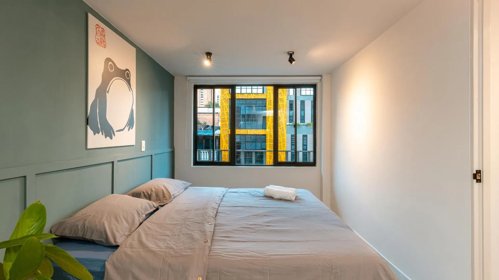 Apartamento Con Balcon, El Poblado Apartment Medellin Colombia