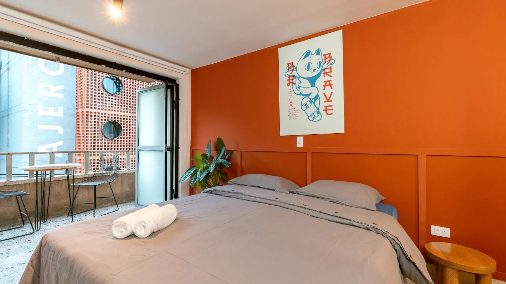 Apartamento Con Balcon, El Poblado Apartment Medellin
