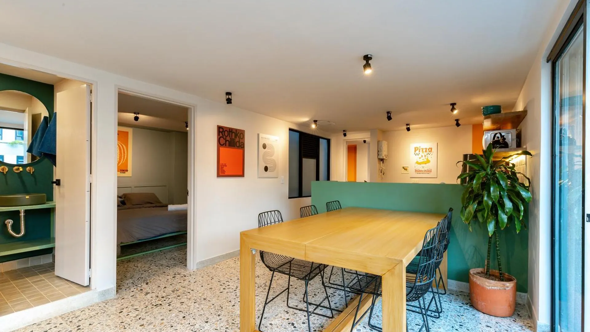 Apartamento Con Balcon, El Poblado Apartment Medellin